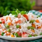 orez-delicios-cu-legume-si-pui-care-va-va-ajuta.webp.webp